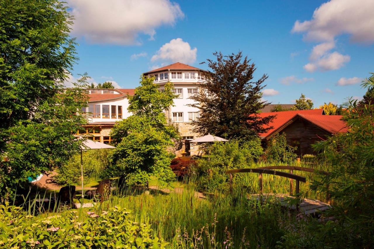 Wellnesshotel Seeschloesschen - Privat- Spa & Naturresort ゼンフテンベルク エクステリア 写真