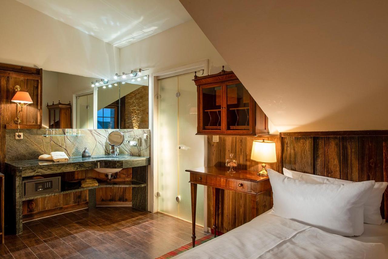 Wellnesshotel Seeschloesschen - Privat- Spa & Naturresort ゼンフテンベルク エクステリア 写真
