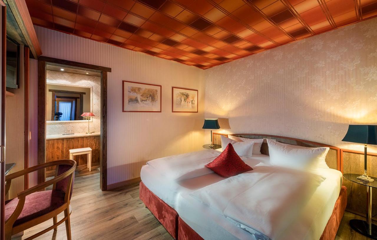 Wellnesshotel Seeschloesschen - Privat- Spa & Naturresort ゼンフテンベルク エクステリア 写真