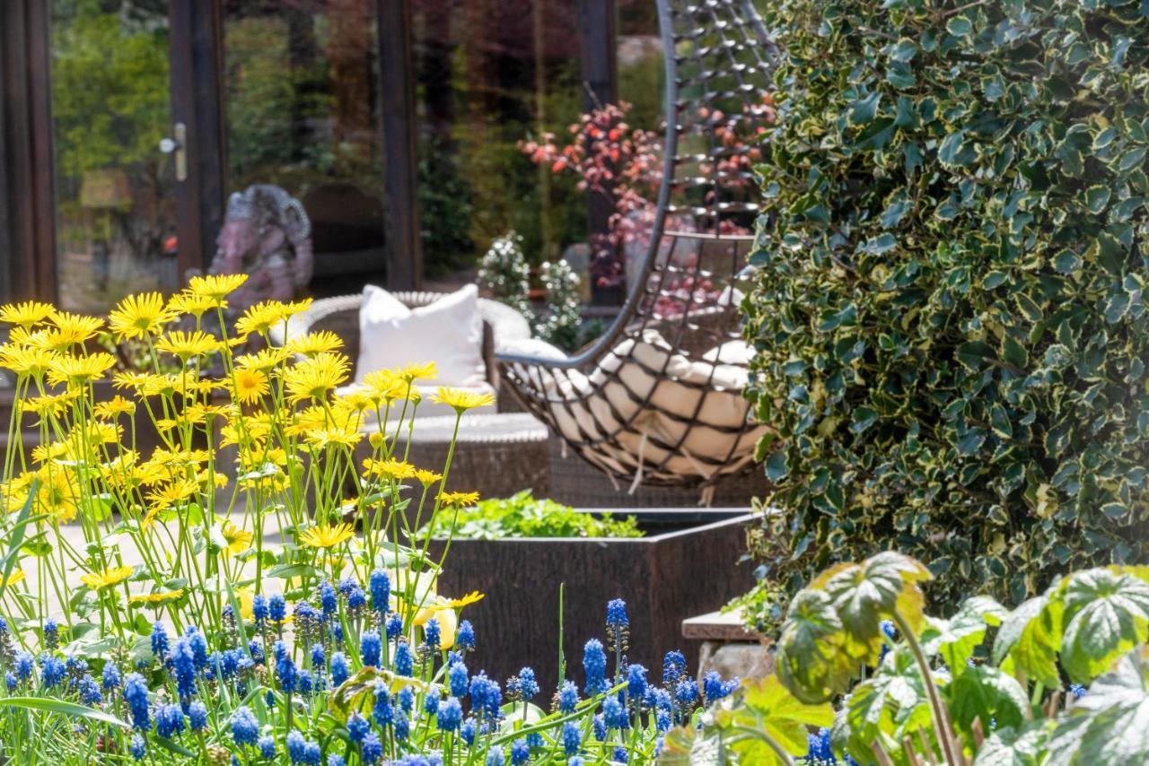 Wellnesshotel Seeschloesschen - Privat- Spa & Naturresort ゼンフテンベルク エクステリア 写真