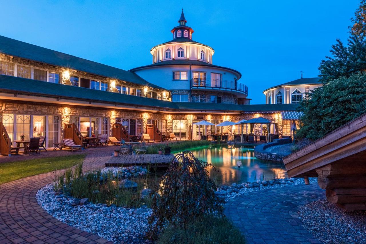 Wellnesshotel Seeschloesschen - Privat- Spa & Naturresort ゼンフテンベルク エクステリア 写真